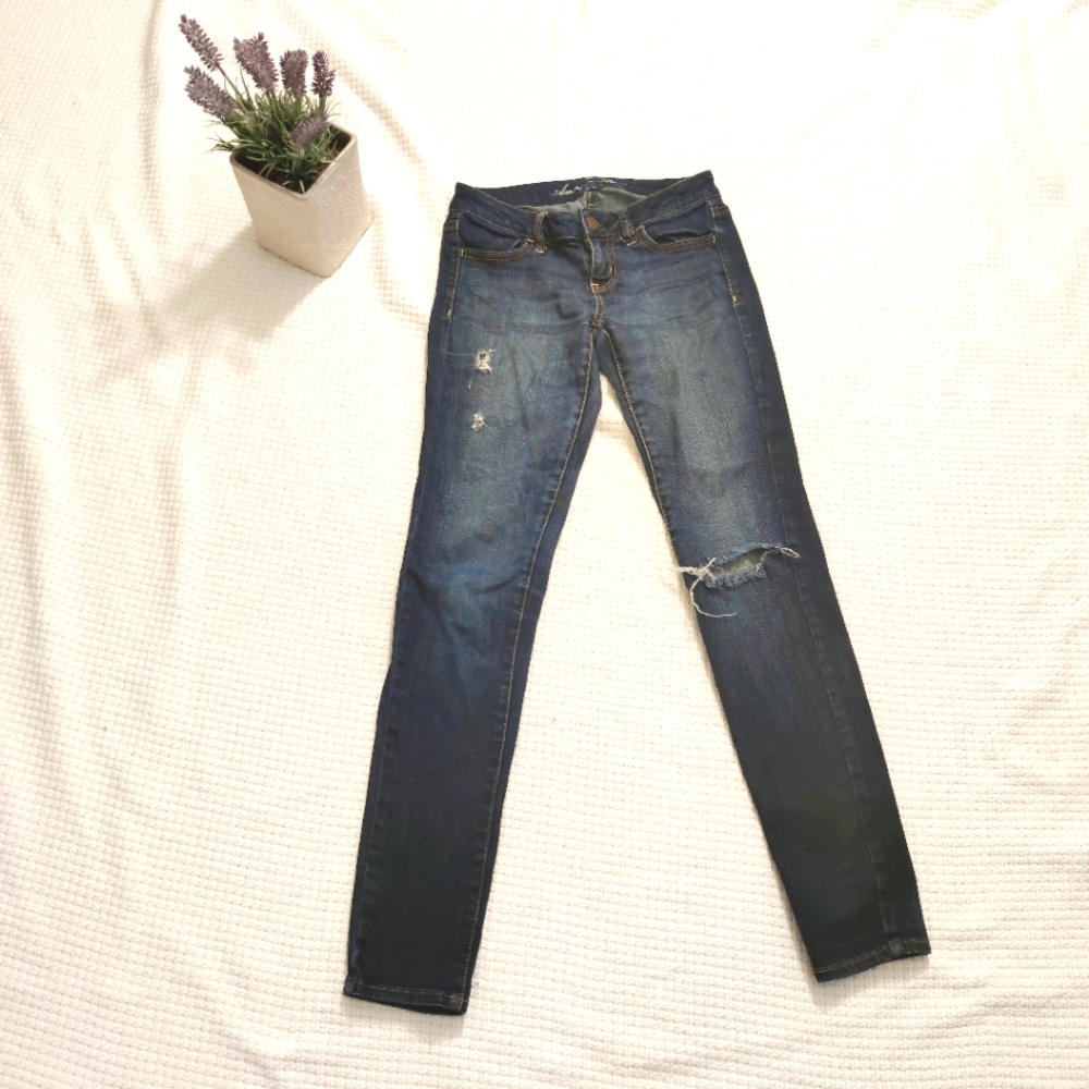 American Eagle Ripped Jeggings Size 0